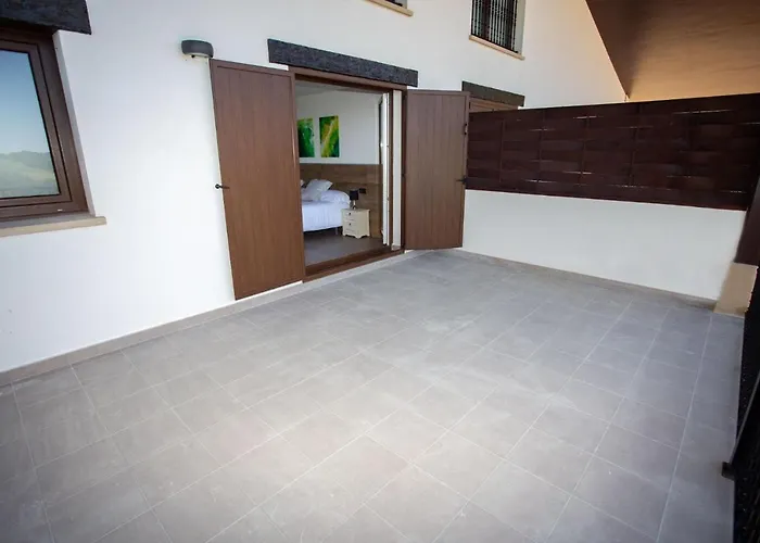 Basitegi * Урньета